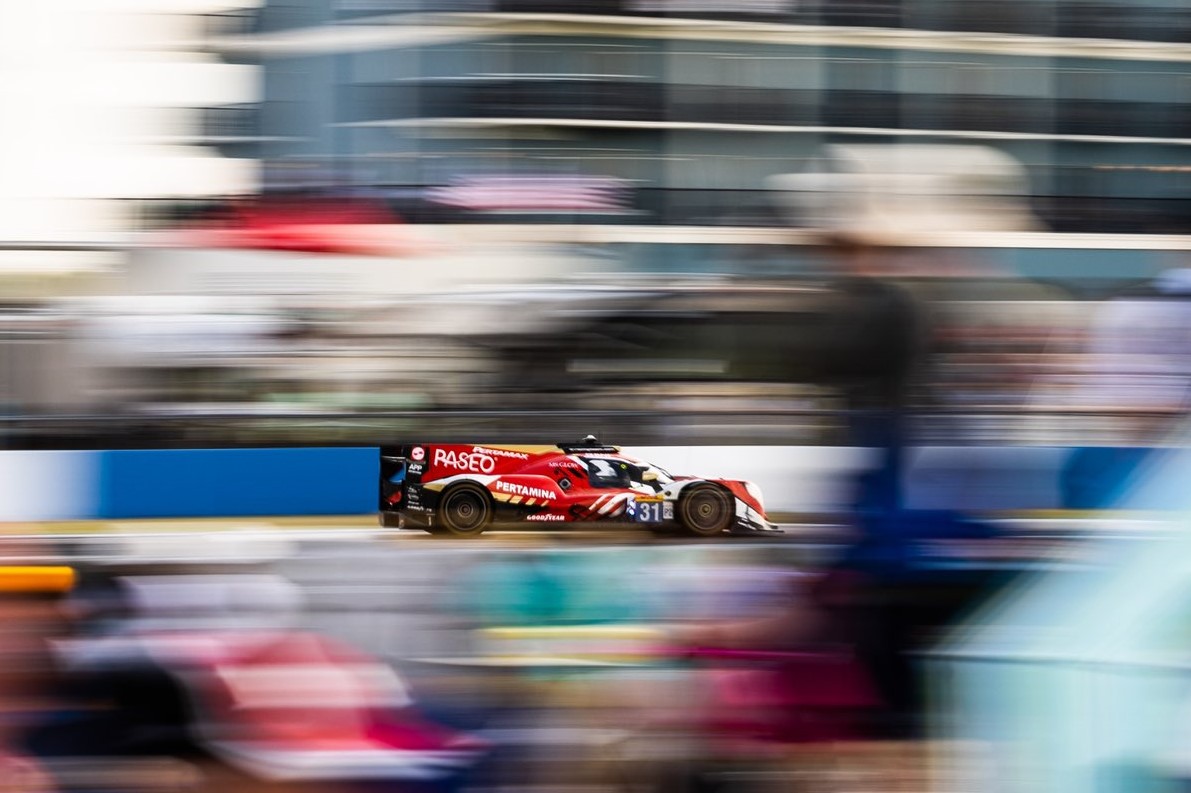 Robin Frijns de WRT LMP2 Marca el Ritmo en 1ra Práctica Libre FIA WEC ...