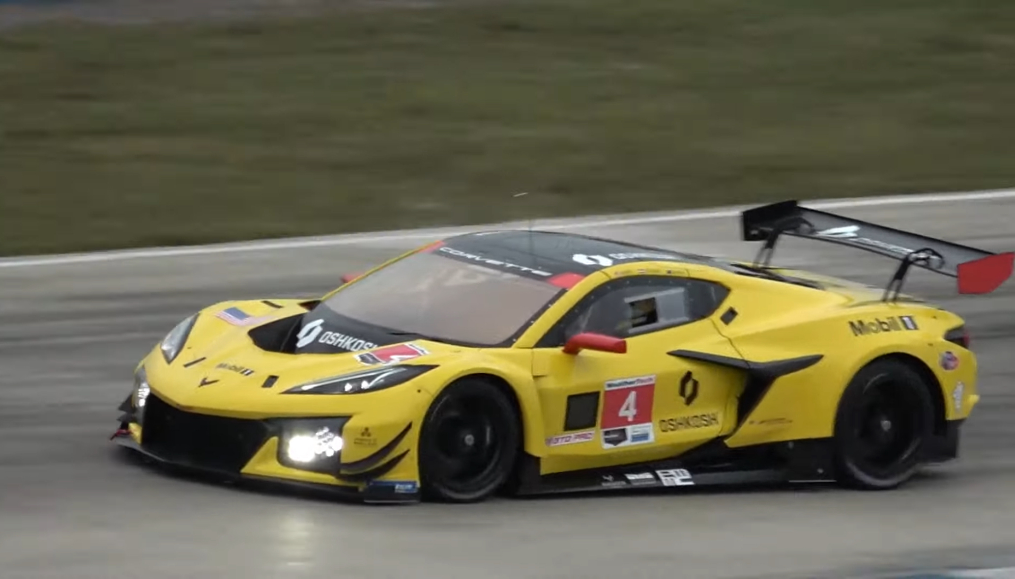 Video: Corvette Z06 GT3 Prueba en Sebring - SportsCar En Español