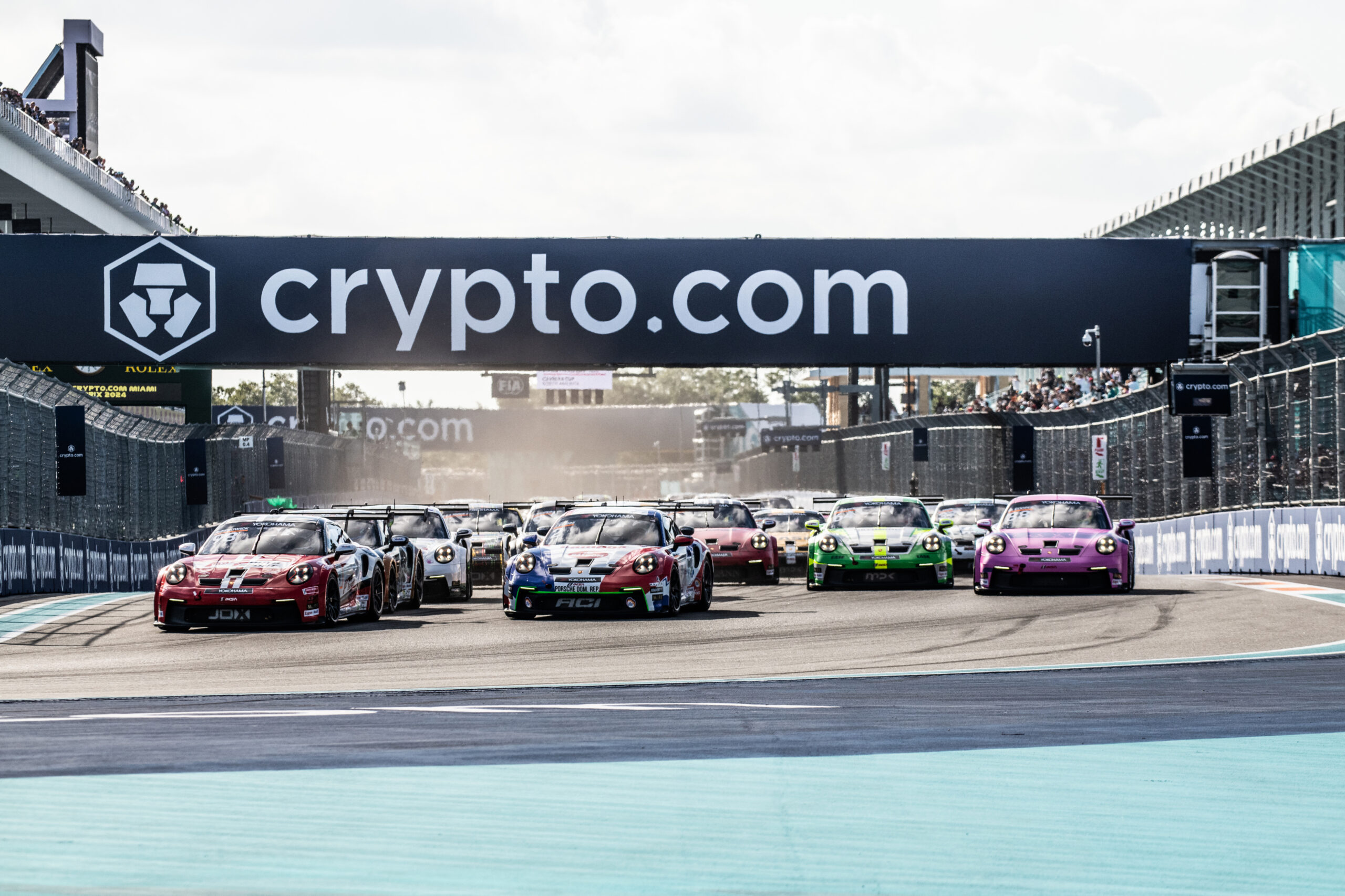 Video Porsche Carrera Cup Norteamérica en Miami GP SportsCar En Español